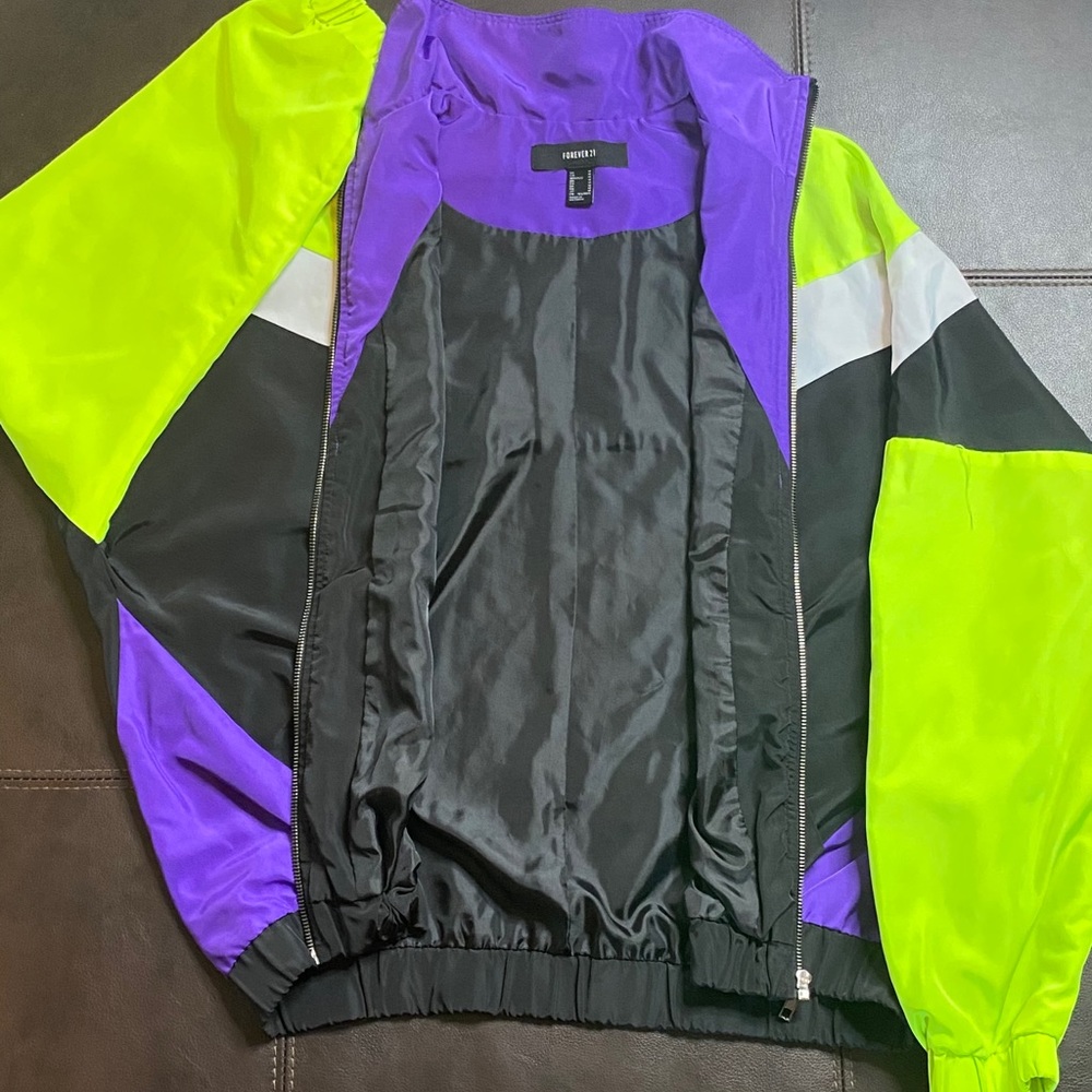 Jacket - Picture 3 of 4